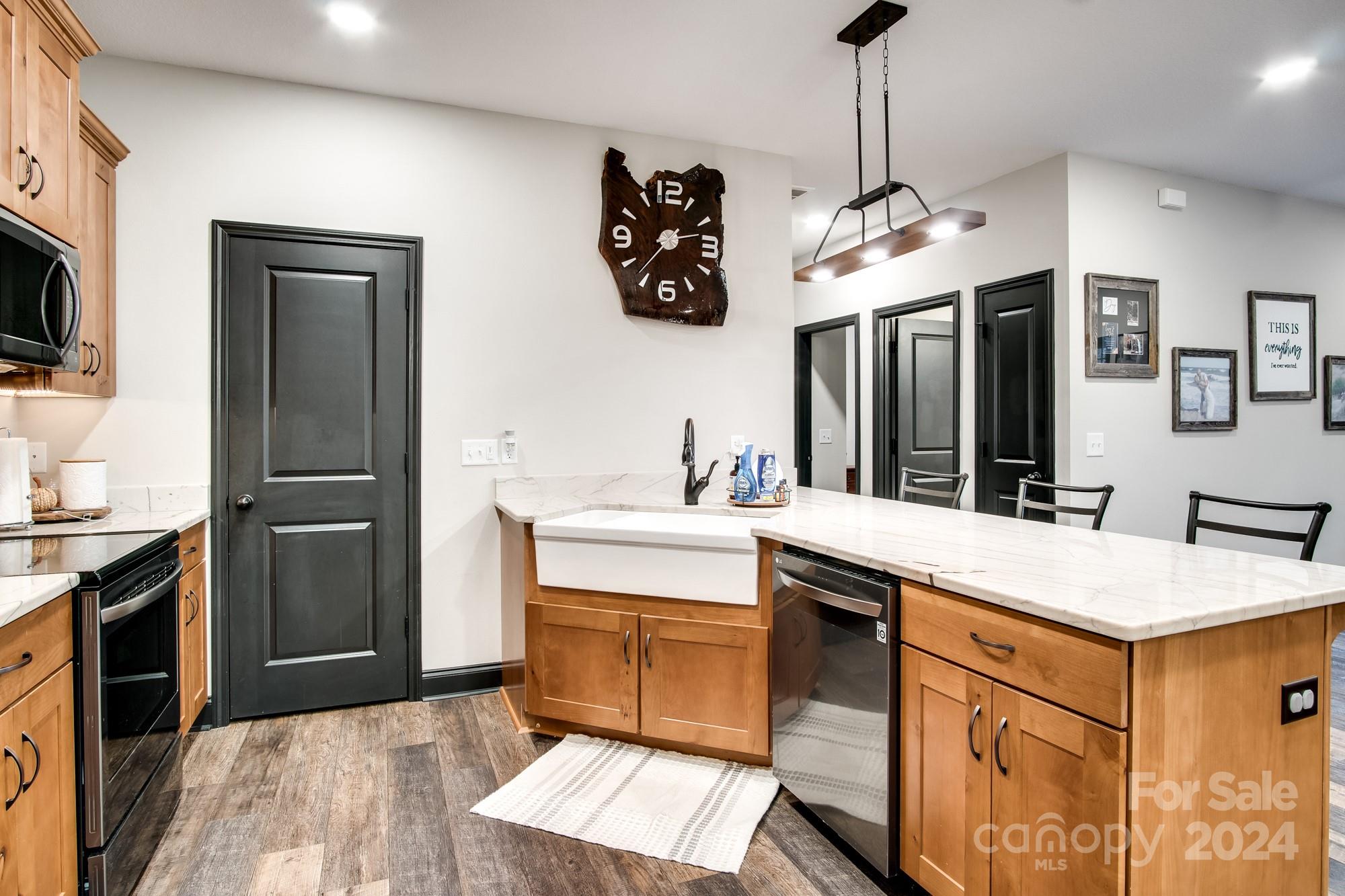 51 Red Mountain Road Sylva, NC 28779 - Photo 9 of 47 Gallery Image 9