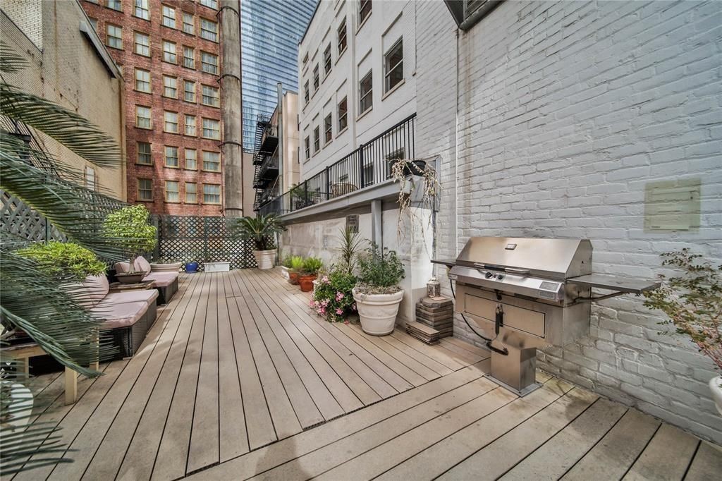705 Main Street, Unit 610 Houston, TX 77002 - Photo 13 of 15 a view of roof deck with patio