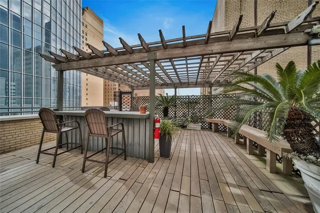 $164,900 | 705 Main Street, Unit 610, Houston, TX 77002