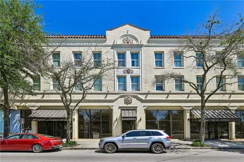 $219,000 | 1224 St Charles Avenue, Unit 200, New Orleans, LA 70130
