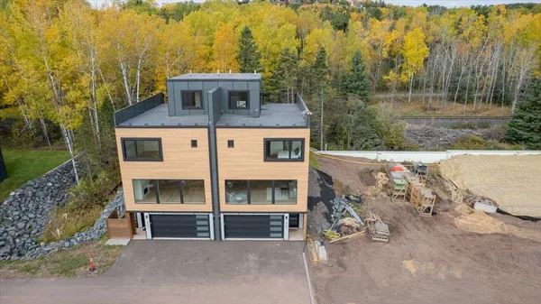 $625,000 | 3735 London Road, Unit 16, Duluth, MN 55804