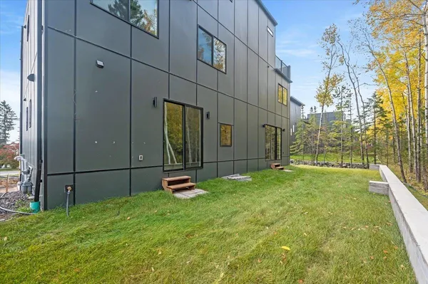 $625,000 | 3735 London Road, Unit 16, Duluth, MN 55804