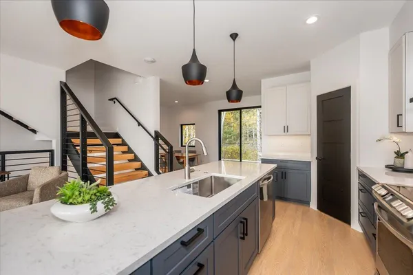 $625,000 | 3735 London Road, Unit 16, Duluth, MN 55804
