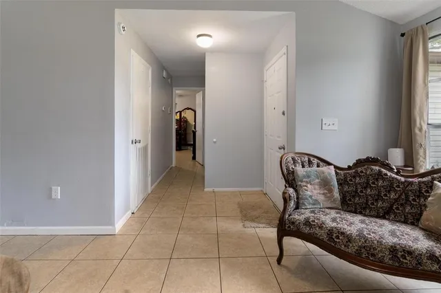 $334,990 | 519 West Daughtery Road, Lakeland, FL 33809