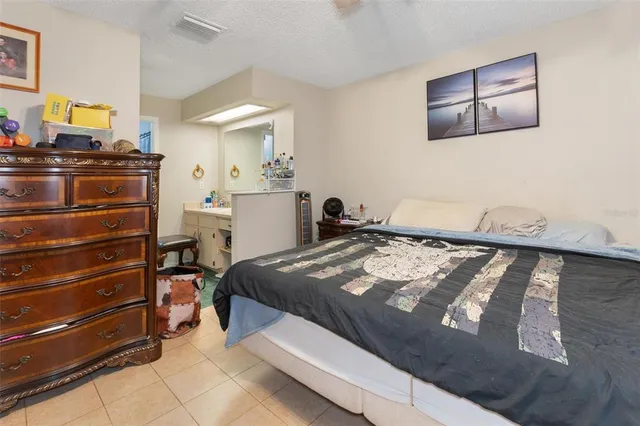 $334,990 | 519 West Daughtery Road, Lakeland, FL 33809