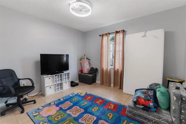 $334,990 | 519 West Daughtery Road, Lakeland, FL 33809