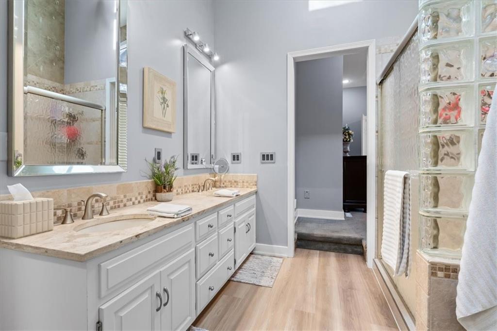 1112 Northeast Long Ridge Road Lee's Summit, MO 64064 - Photo 18 of 50