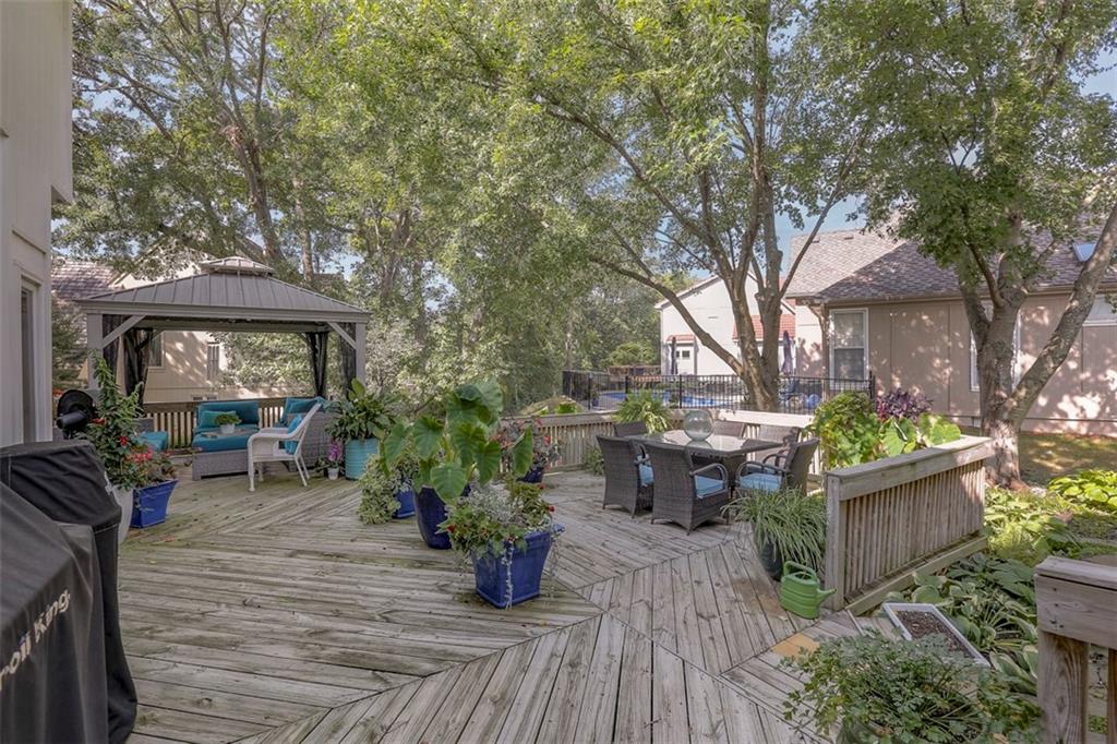 1112 Northeast Long Ridge Road Lee's Summit, MO 64064 - Photo 33 of 44