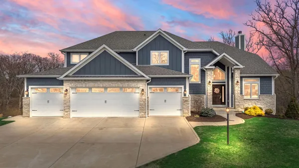 $1,174,907 | 359 Sandhurst Drive, Valparaiso, IN 46385