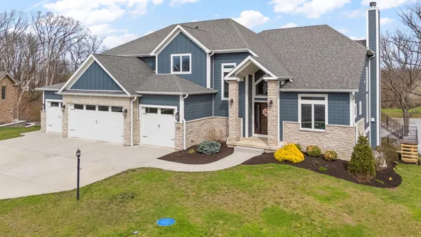 $1,174,907 | 359 Sandhurst Drive, Valparaiso, IN 46385