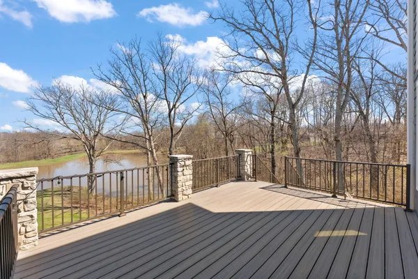 $1,174,907 | 359 Sandhurst Drive, Valparaiso, IN 46385