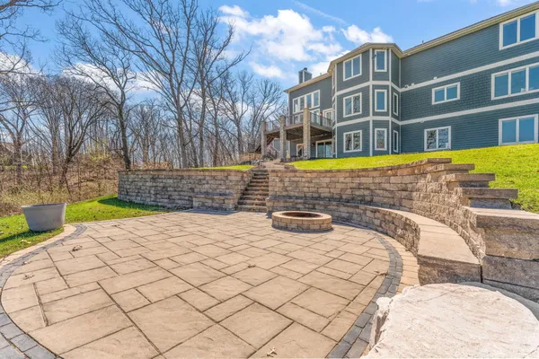 $1,174,907 | 359 Sandhurst Drive, Valparaiso, IN 46385