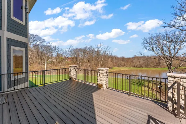 $1,174,907 | 359 Sandhurst Drive, Valparaiso, IN 46385