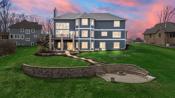 $1,174,907 | 359 Sandhurst Drive, Valparaiso, IN 46385