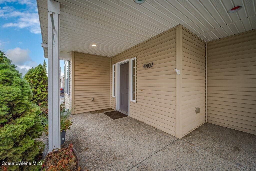 4407 West Lennox Loop Coeur D'Alene, ID 83815 - Photo 7 of 75 --7.jpg-SMALL