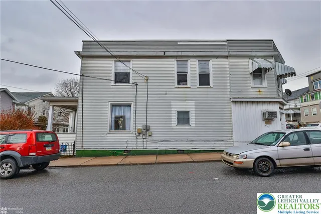 $375,000 | 301 East Bertsch Street, Lansford, PA 18232