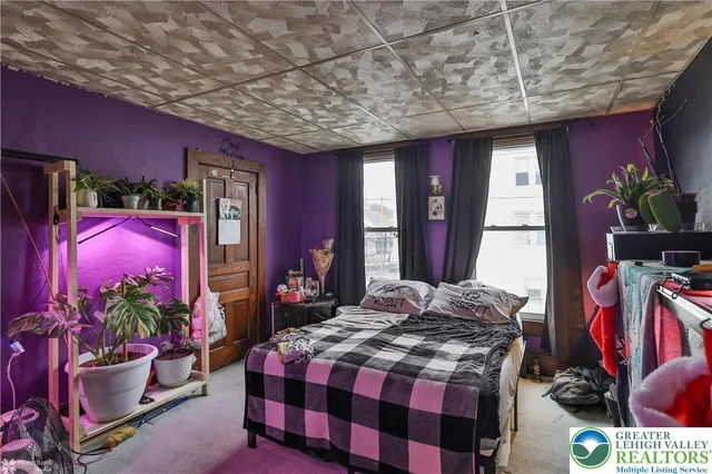 $375,000 | 301 East Bertsch Street, Lansford, PA 18232