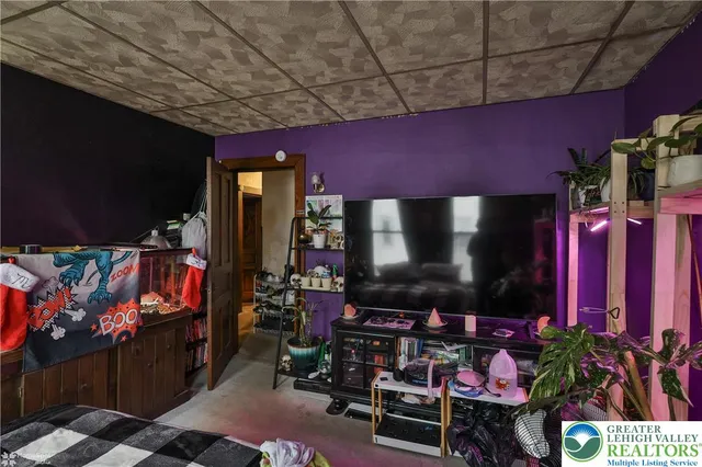 $375,000 | 301 East Bertsch Street, Lansford, PA 18232