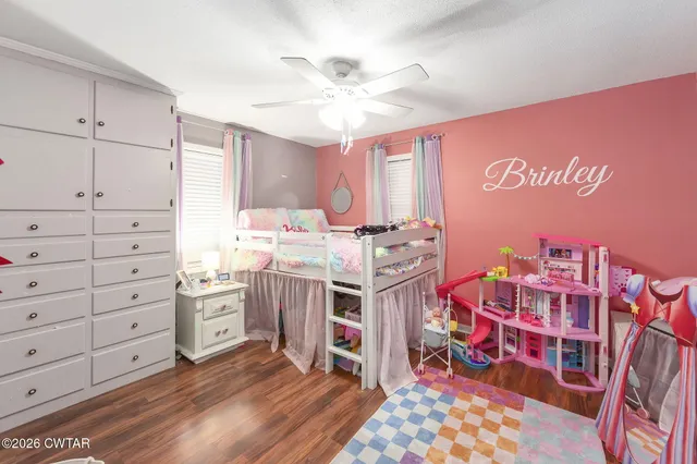 a view of a storage & utility room