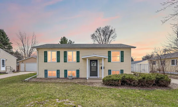 $289,900 | 1866 38th Street Northwest, Rochester, MN 55901