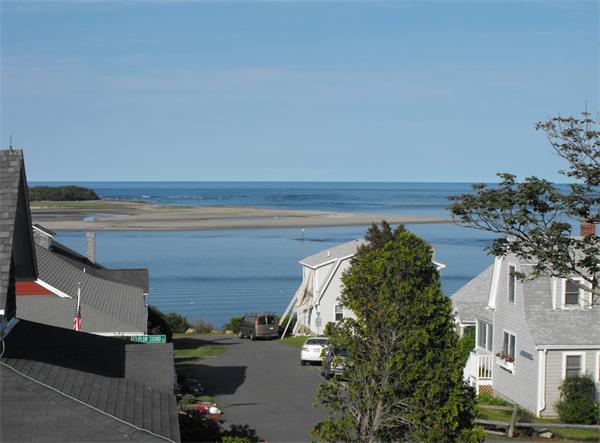 24 Hilltop Road Ipswich, MA 01938 - Photo 1 of 27 Gallery Image 1
