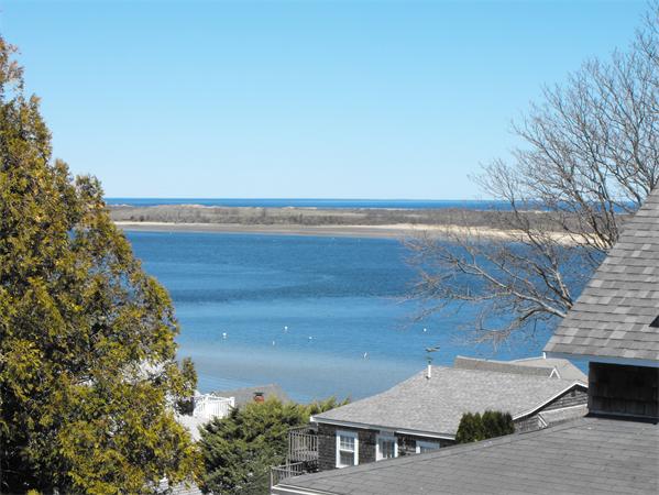 24 Hilltop Road Ipswich, MA 01938 - Photo 3 of 27 Gallery Image 3