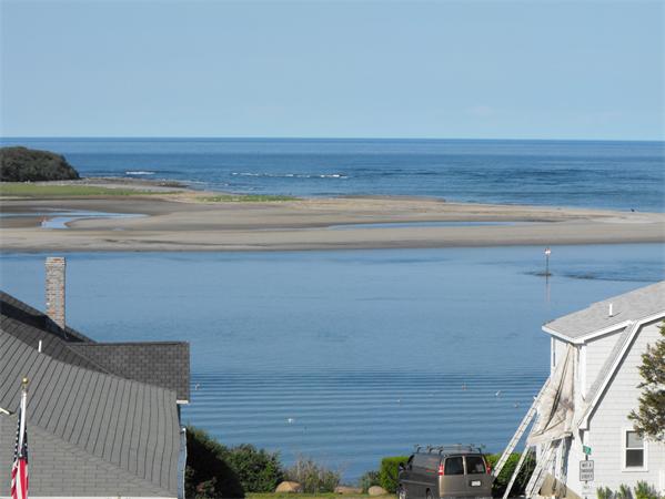 24 Hilltop Road Ipswich, MA 01938 - Photo 4 of 27 Gallery Image 4