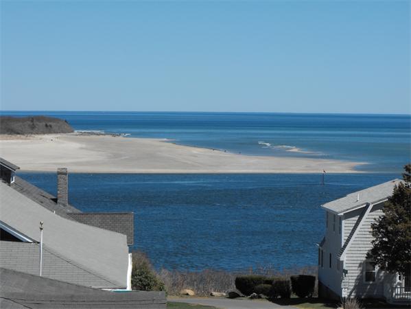 24 Hilltop Road Ipswich, MA 01938 - Photo 5 of 27 Gallery Image 5