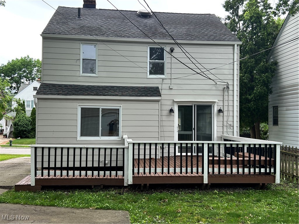 4514 Lilac Road Cleveland, OH 44121 - Photo 3 of 17