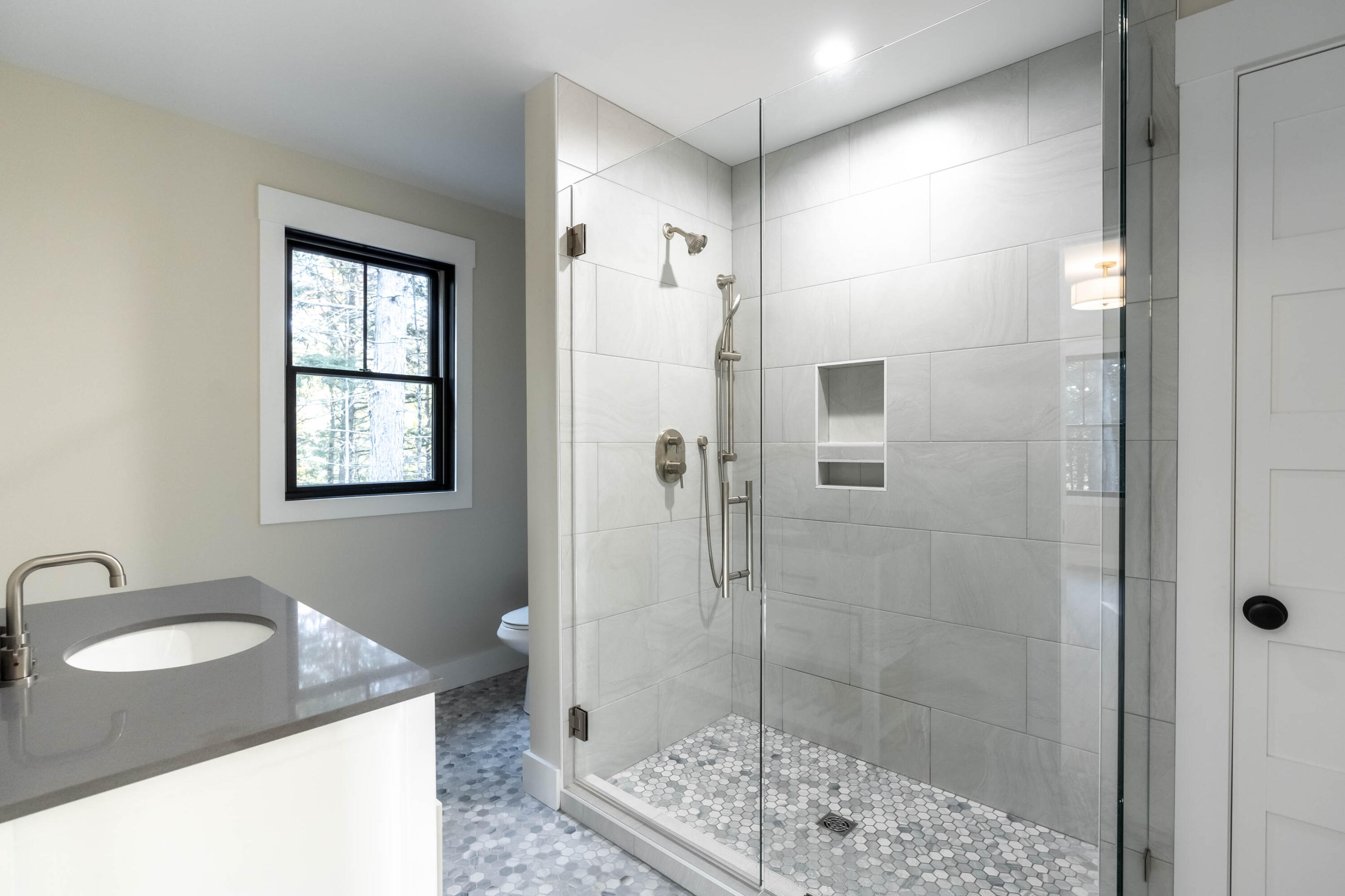 26 Vining Way Cumberland, ME 04021 - Photo 16 of 28 2nd Bedroom - Ensuite