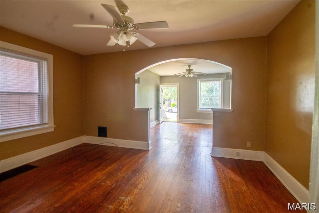 3927 Tholozan Avenue, Unit 2W St. Louis, MO 63116 - Photo 2 of 8