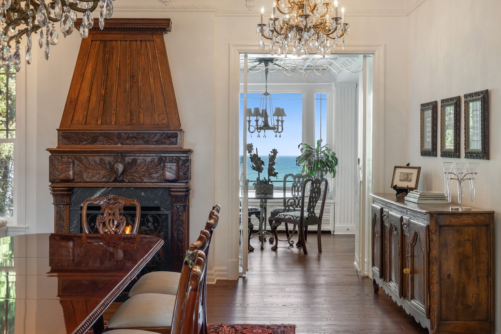 445 Sheridan Road Winnetka, IL 60093 - Photo 14 of 74 a dining room with furniture and wooden floor