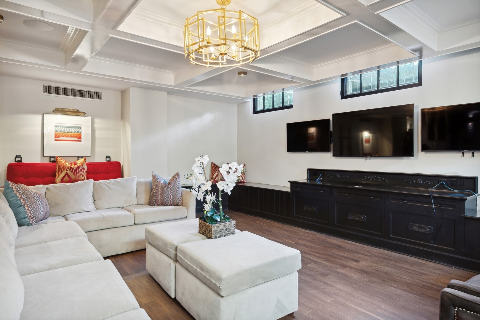 445 Sheridan Road Winnetka, IL 60093 - Photo 33 of 74 a living room with furniture and a flat screen tv