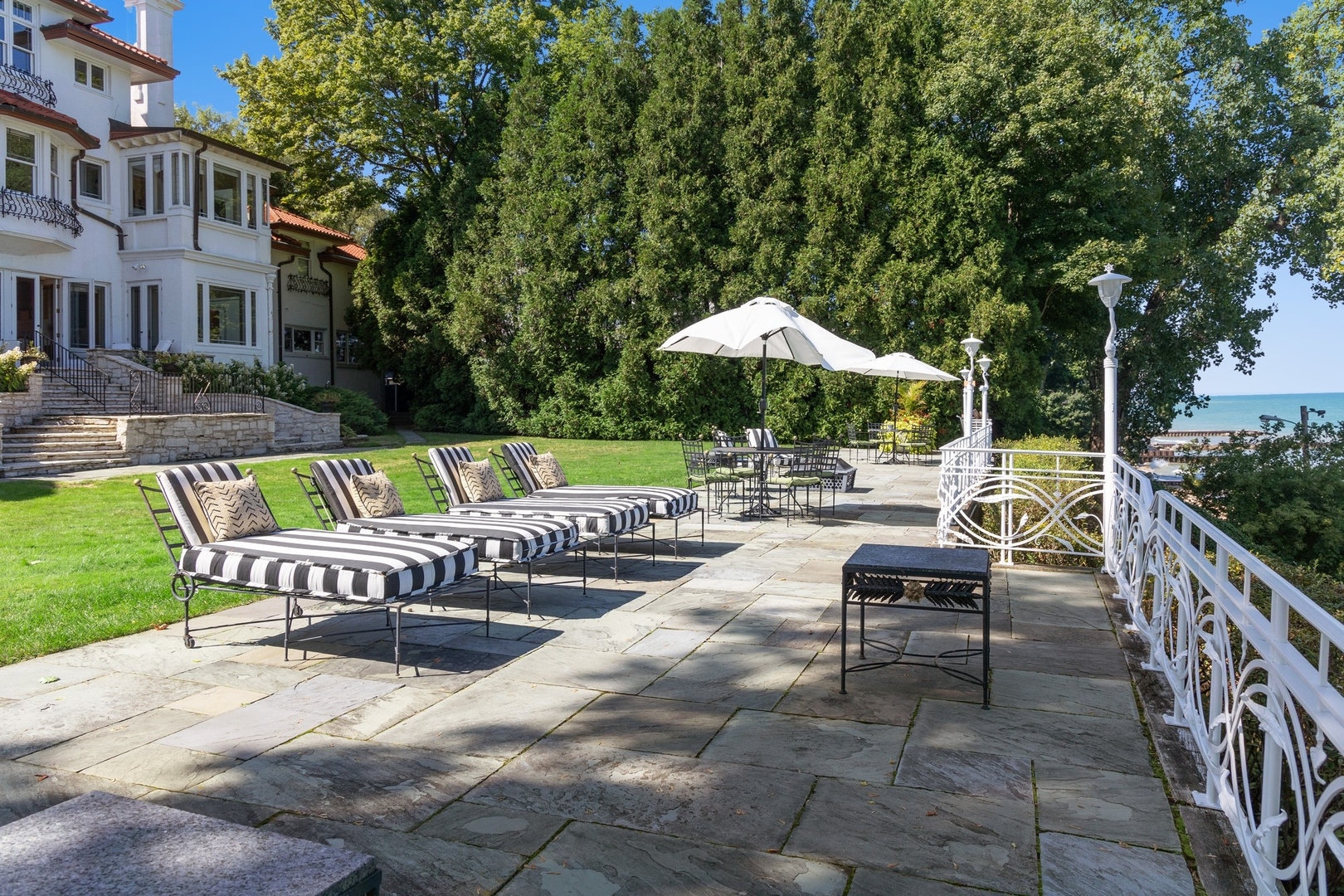 445 Sheridan Road Winnetka, IL 60093 - Photo 65 of 74