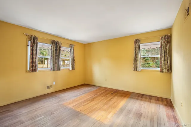 $850,000 | 705 Ardsley Road, Scarsdale, NY 10583