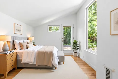 $1,300,000 | 410 Franklin Street, Cambridge, MA 02139