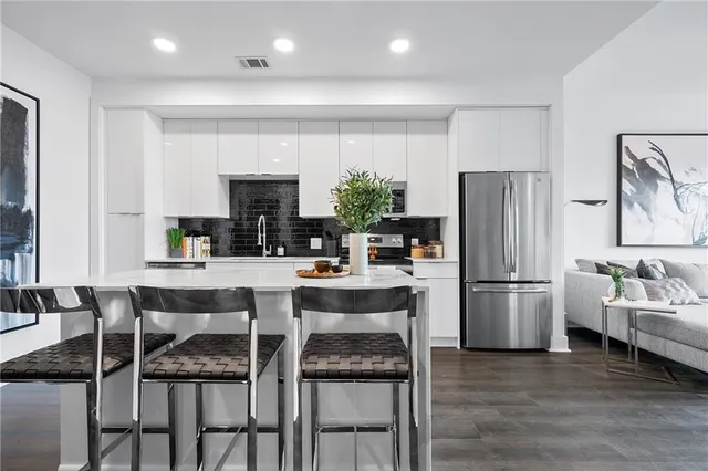 $1,599 | 1777 Peachtree Street Northeast, Unit 614, Atlanta, GA 30309