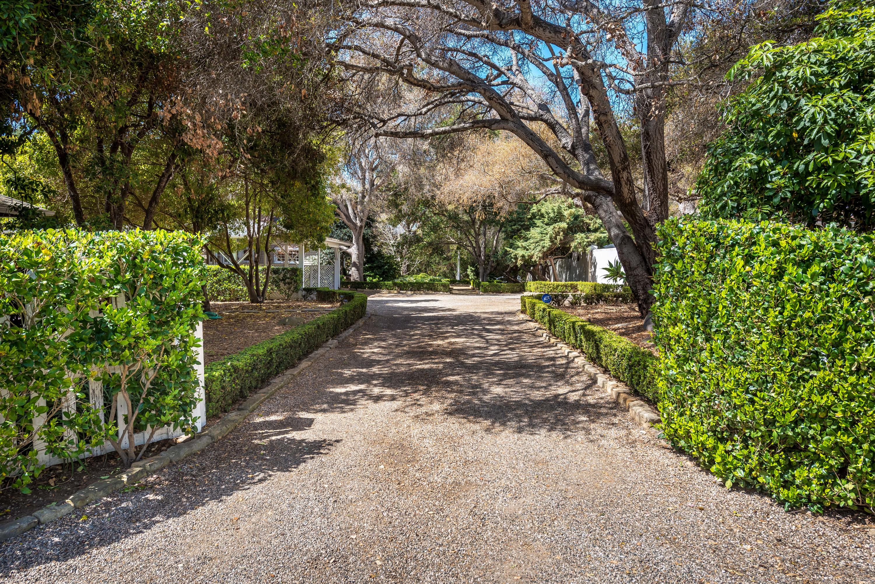 287 Middle Montecito Ca Montecito, CA 93108 - Photo 24 of 25 a view of a yard with plants and trees
