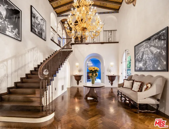 $17,000,000 | 501 South Hudson Avenue, Los Angeles, CA 90020