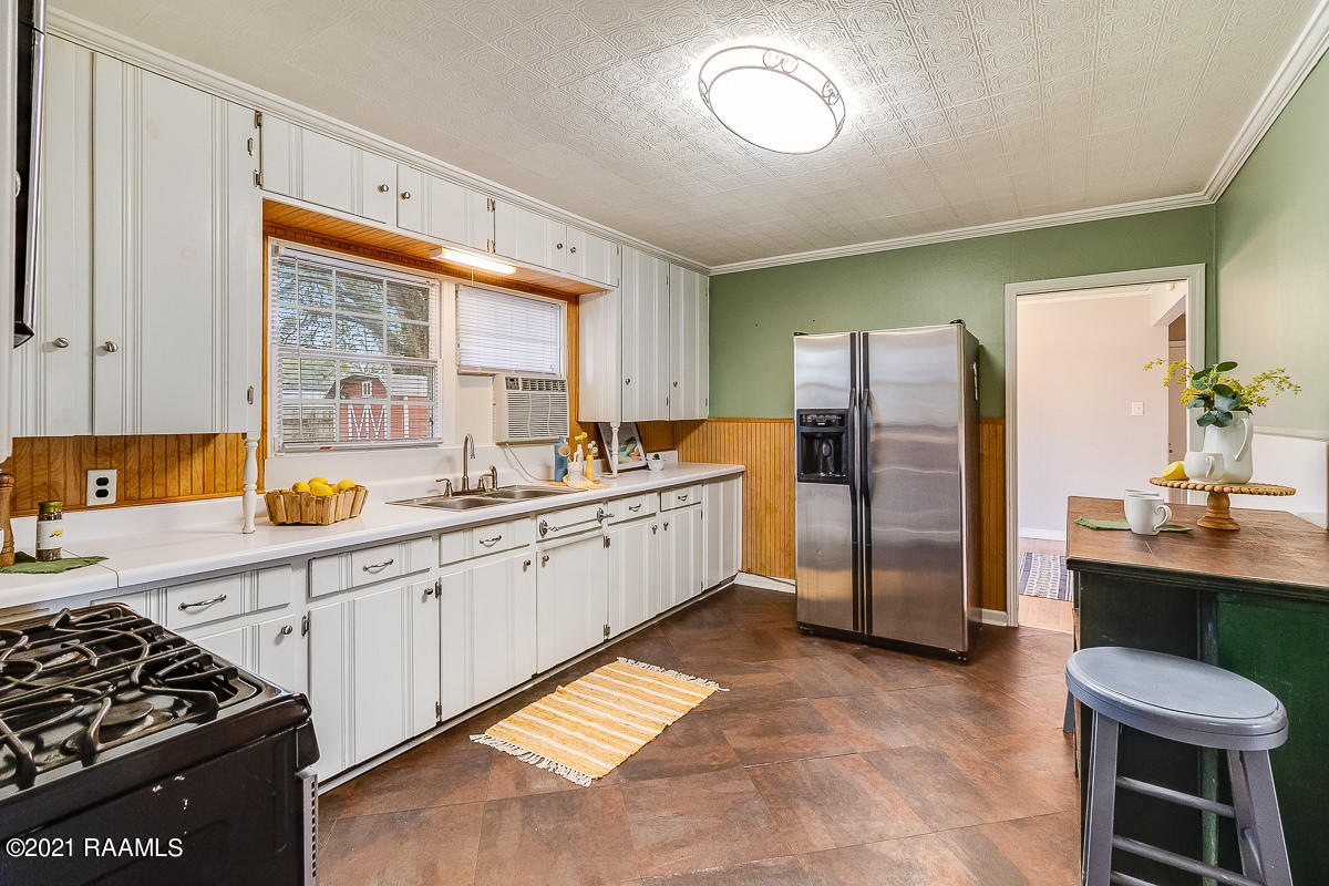 220 Attakapas Road Lafayette, LA 70501 - Photo 4 of 15 220 Attakapas Rd-3