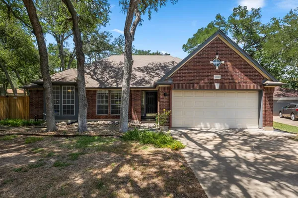 $2,600 | 10000 Brantley Bend, Austin, TX 78748