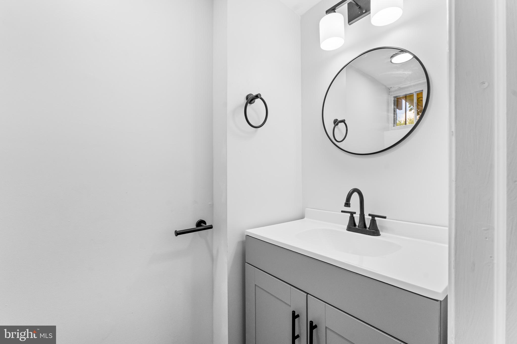 1632 Lochwood Road Baltimore, MD 21218 - Photo 30 of 46 Gallery Image 30