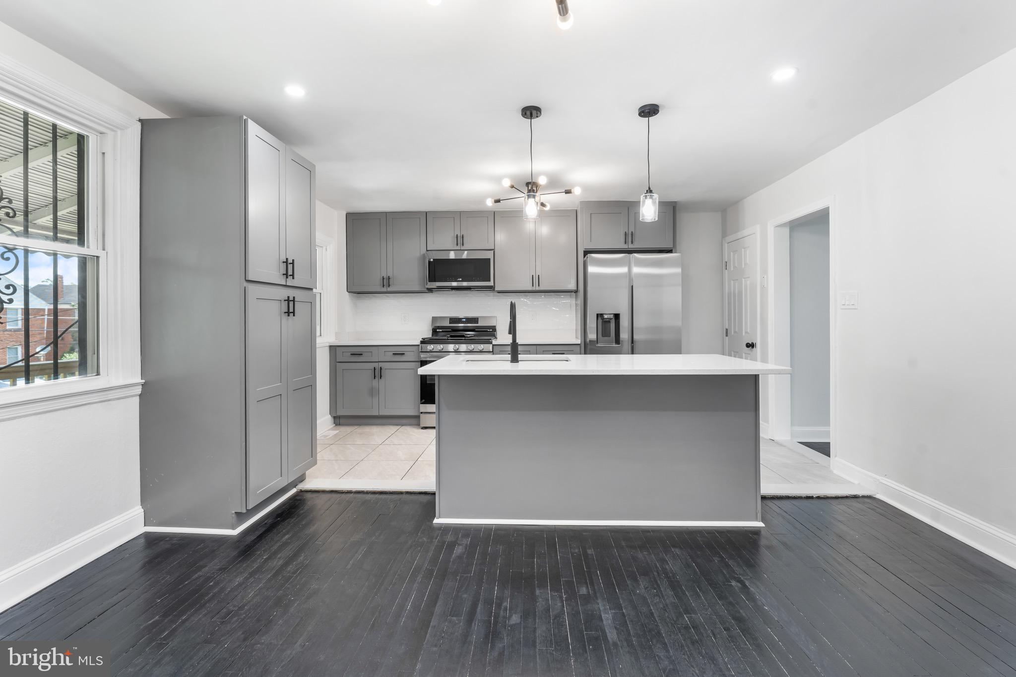 1632 Lochwood Road Baltimore, MD 21218 - Photo 10 of 46 Gorgeously renovated kitchen!