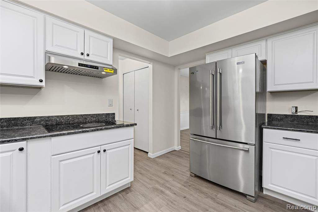 5738 Pebbleshire Road Bloomfield Hills, MI 48301 - Photo 14 of 37