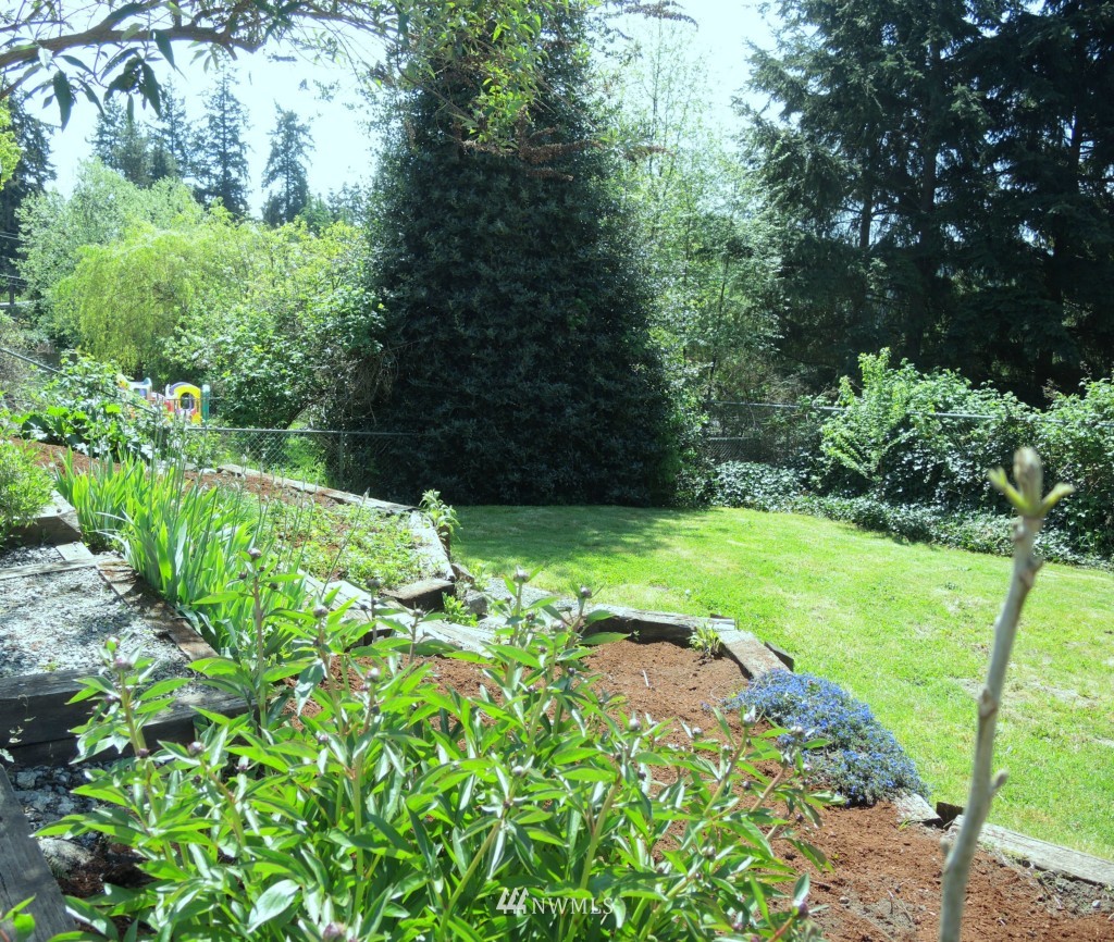 23828 7th Avenue West Bothell, WA 98021 - Photo 23 of 25 Gallery Image 23
