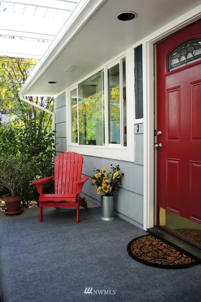 23828 7th Avenue West Bothell, WA 98021 - Photo 4 of 25 Gallery Image 4