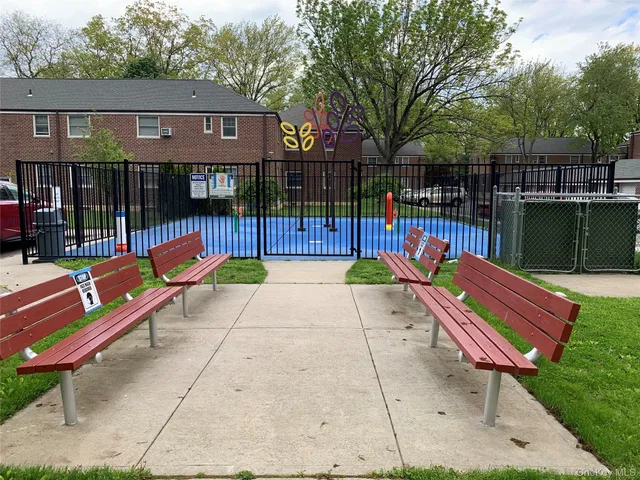 $275,000 | 61-15 251st Street, Unit 1100 | Little Neck