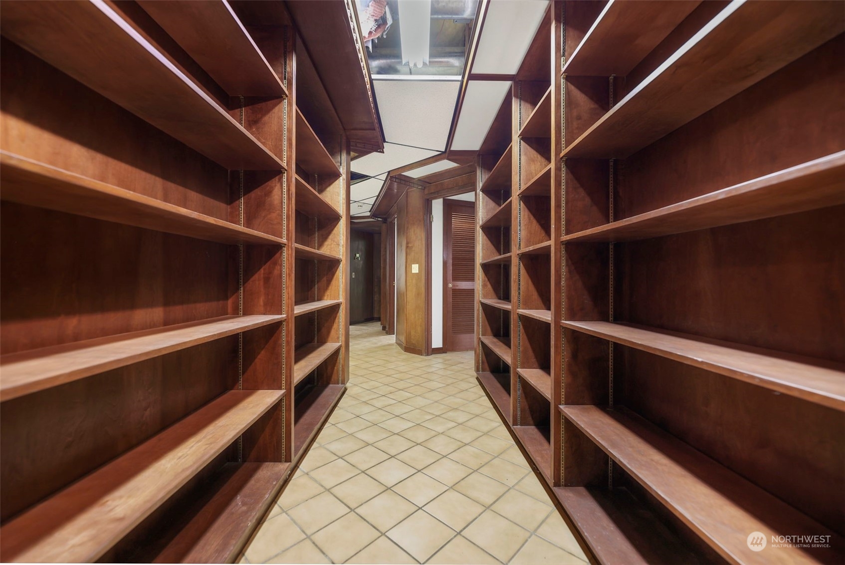 33600 132nd Street Southeast Sultan, WA 98294 - Photo 38 of 40 a view of walk in closet with empty racks