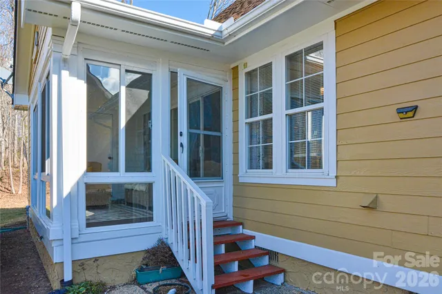 $410,000 | 1301 Hyde Park Drive, Asheville, NC 28806