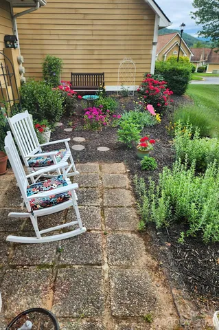 $410,000 | 1301 Hyde Park Drive, Asheville, NC 28806